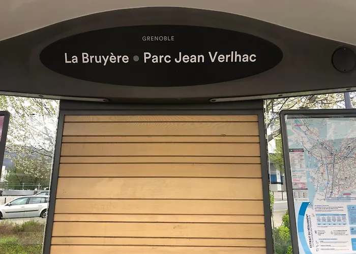 Soyeux De La Bruyere/ Grenoble*Parking Gratuit