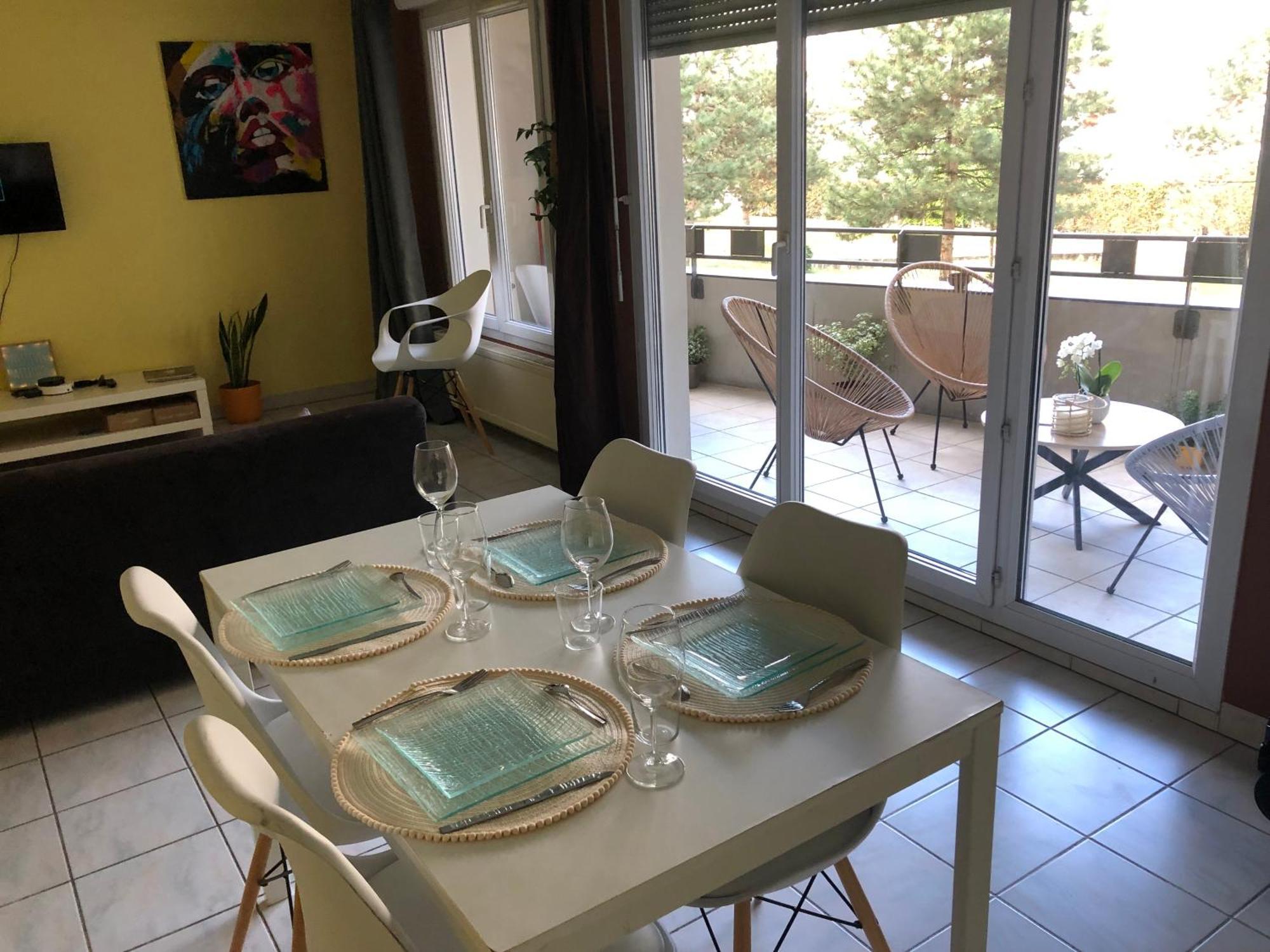 Soyeux De La Bruyere/ Grenoble*parking Gratuit Grenoble